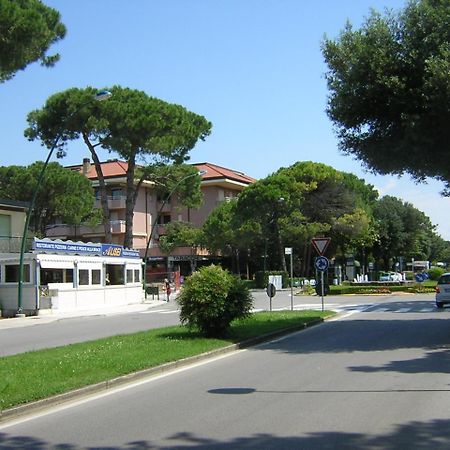 Cond Primavera Lignano Sabbiadoro Exterior photo